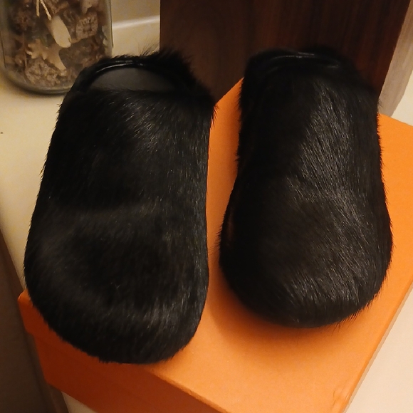 Shoes - NWOT Jet Black Faux Fur Mule